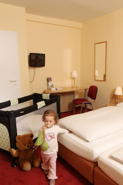 Comfort Garni Stadtzentrum Hotel Билефелд Екстериор снимка