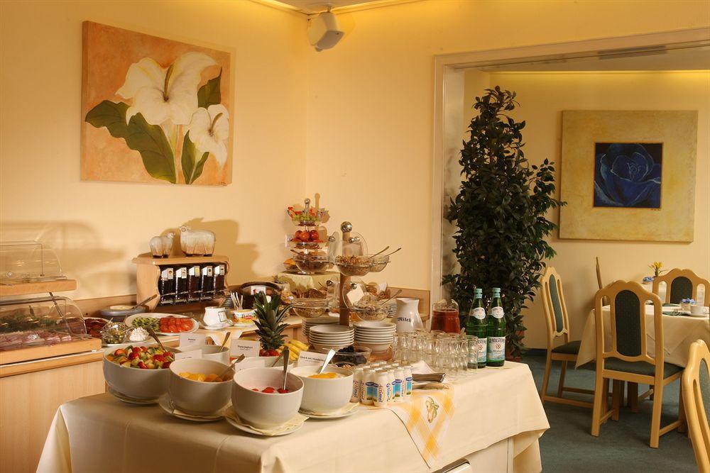 Comfort Garni Stadtzentrum Hotel Билефелд Ресторант снимка
