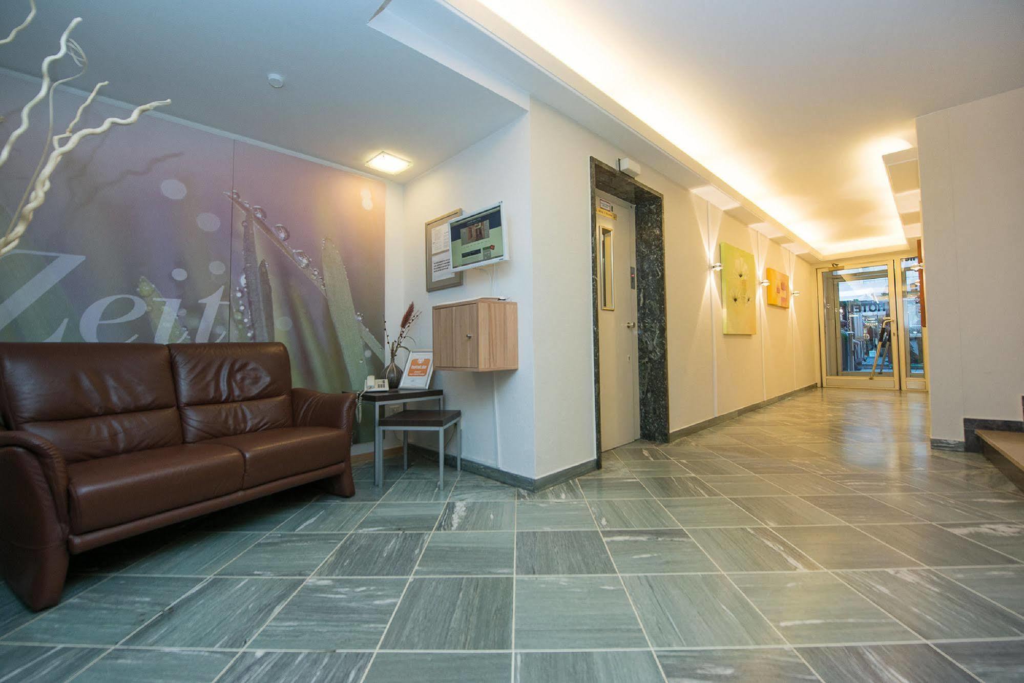 Comfort Garni Stadtzentrum Hotel Билефелд Екстериор снимка