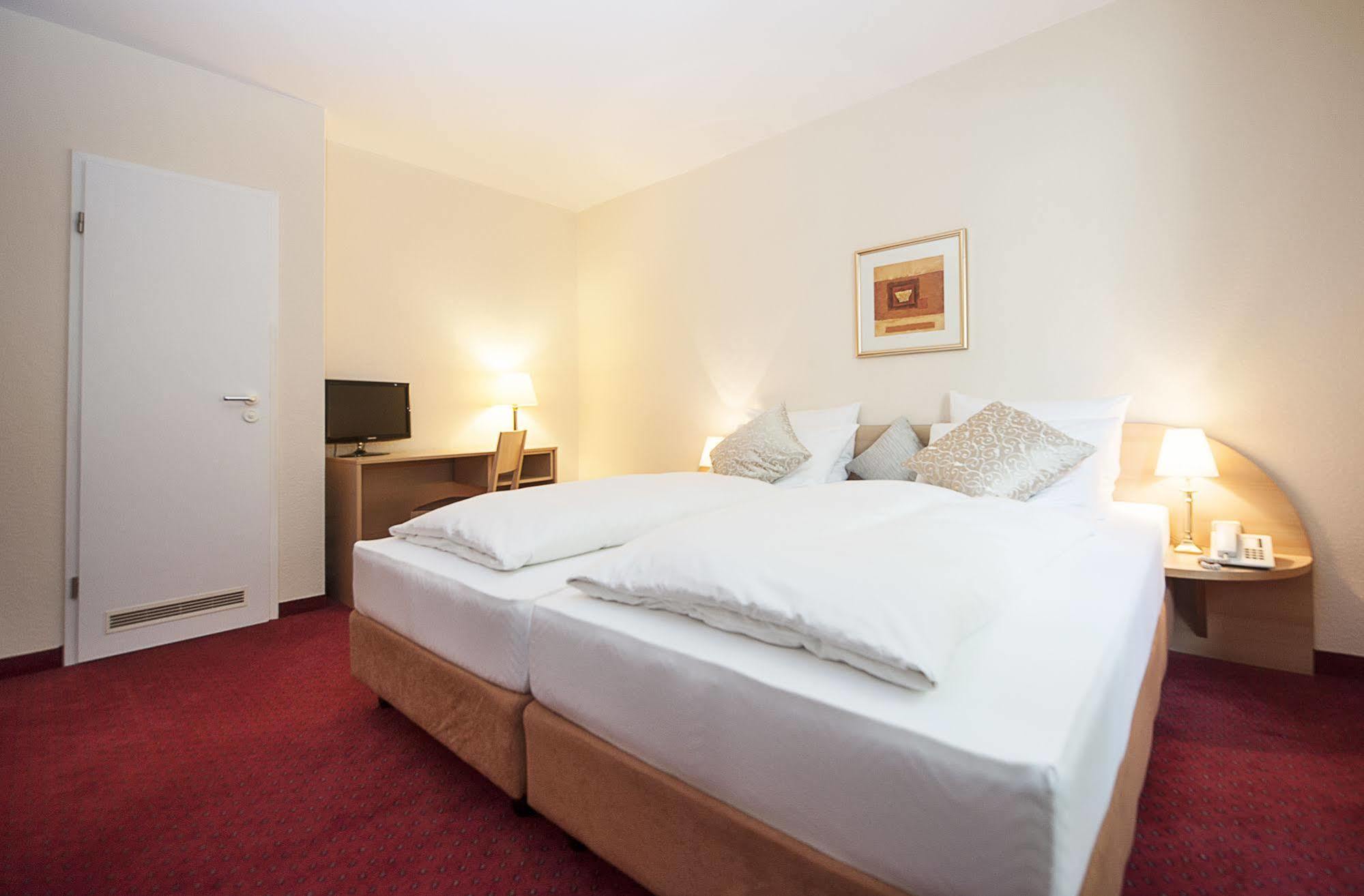 Comfort Garni Stadtzentrum Hotel Билефелд Екстериор снимка